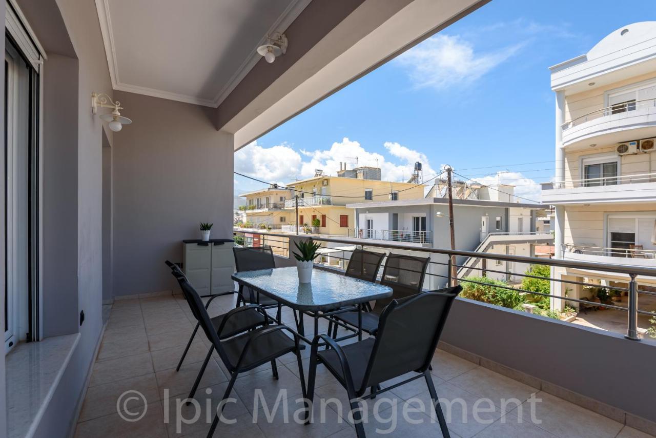 City Center Apartment With Rooftop Swimming Pool Chania  Exterior photo